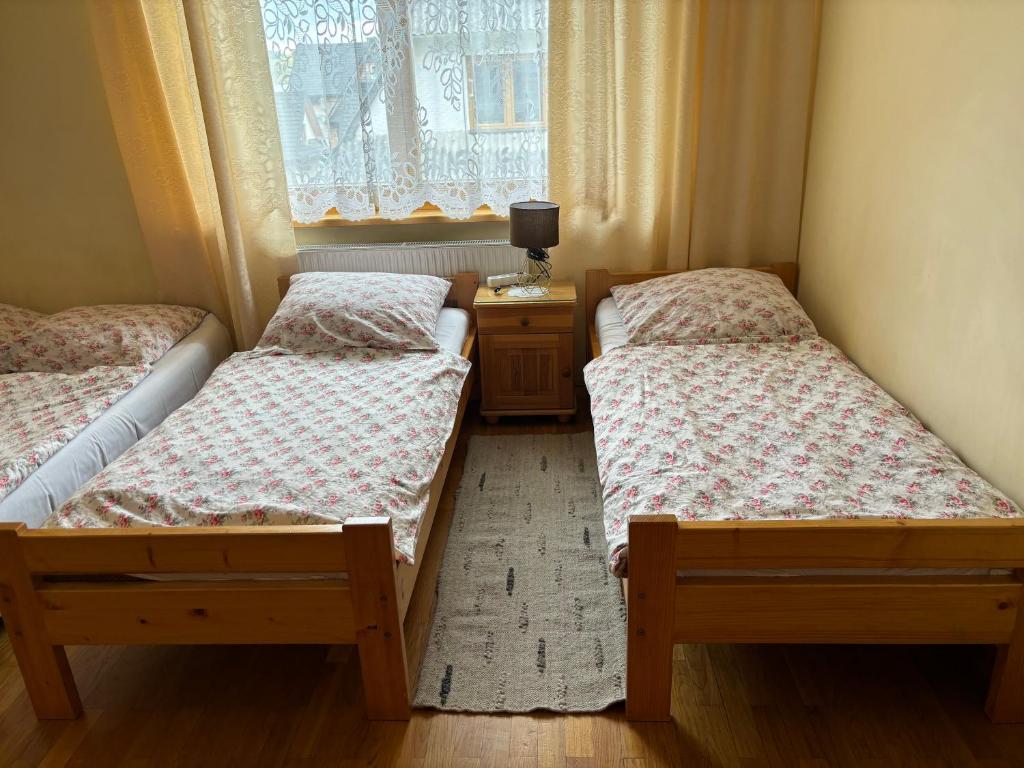 Quadruple Room with Private Bathroom at Pokoje Gościnne U Gordona